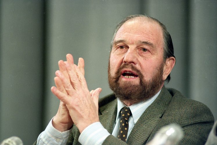 British Double Agent Blake Dies at 98 | News, Sports, Jobs - Vimarsana News